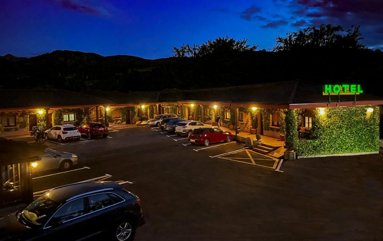 Hotel Rural "La Ruta De Cabrales" Mestas De Con Bagian luar foto