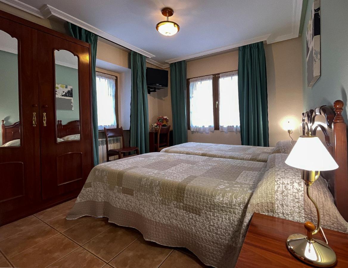 Hotel Rural "La Ruta De Cabrales" Mestas De Con Bagian luar foto